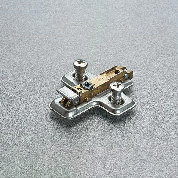 Salice 2mm Clip On Single Cam Mounting Plate with Euro Screws - BAVGM29F/16
